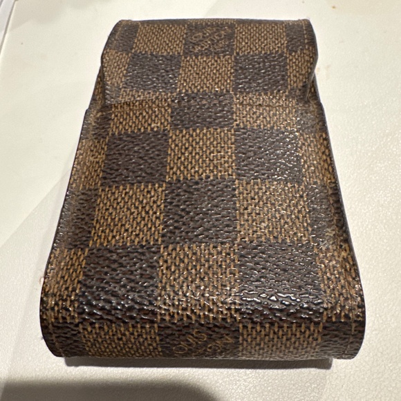 Louie Vuitton cigarette cases - Picture 1 of 4